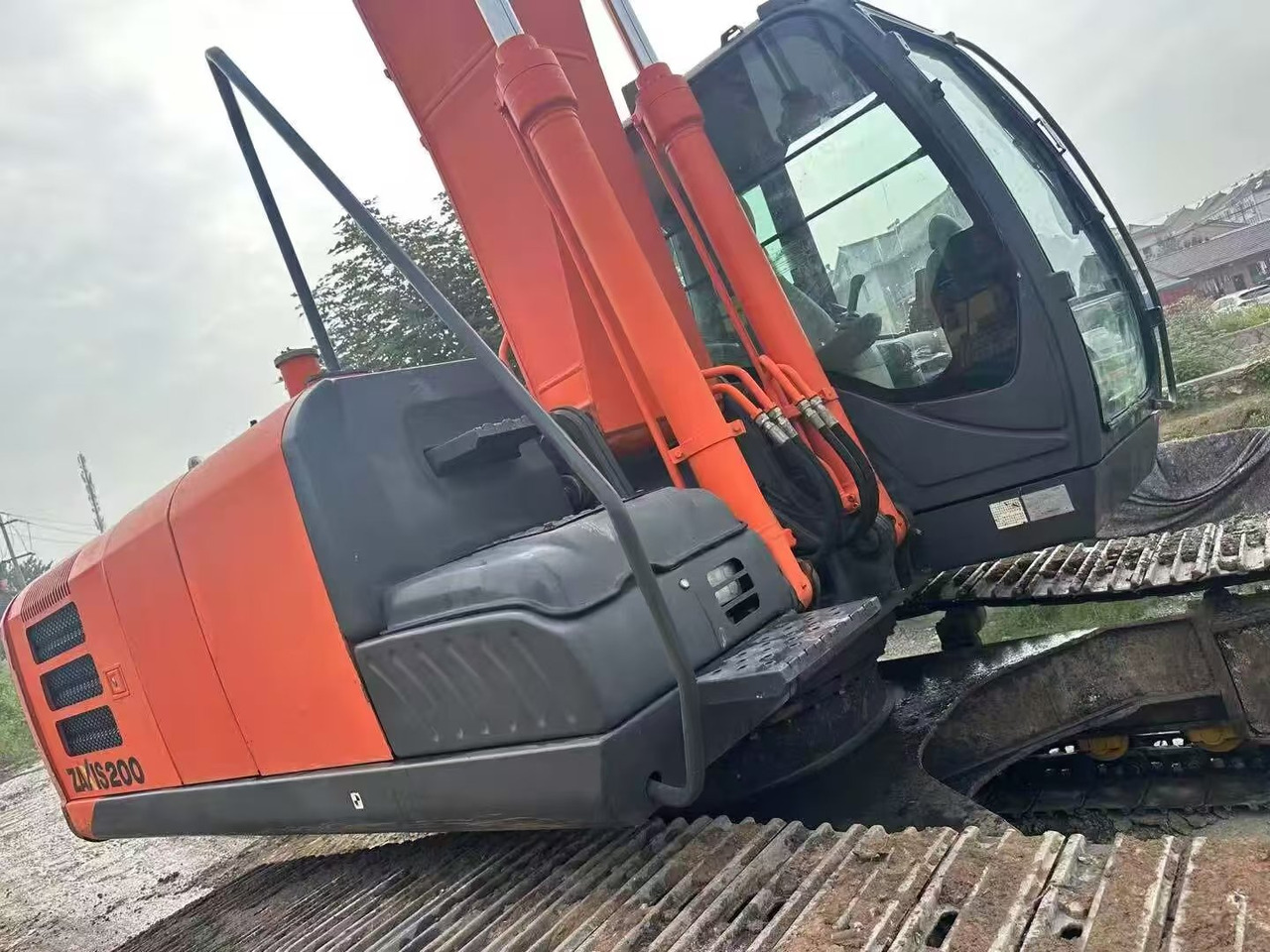 CRAWLER EXCAVATOR Original Japan Hitachi ZX200-5 Excavator Hitachi Excavator in Low Price for Hot Sale - Ερπυστριοφόρος εκσκαφέας: φωτογραφία 5 CRAWLER EXCAVATOR Original Japan Hitachi ZX200-5 Excavator Hitachi Excavator in Low Price for Hot Sale - Ερπυστριοφόρος εκσκαφέας: φωτογραφία 5
