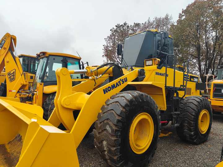 Certified Pre-Owned Komatsu WA380-3 | Heavy-Duty Loader for Mining/ Construction - Price Negotiable! - Φορτωτής εκσκαφέας: φωτογραφία 3 Certified Pre-Owned Komatsu WA380-3 | Heavy-Duty Loader for Mining/ Construction - Price Negotiable! - Φορτωτής εκσκαφέας: φωτογραφία 3