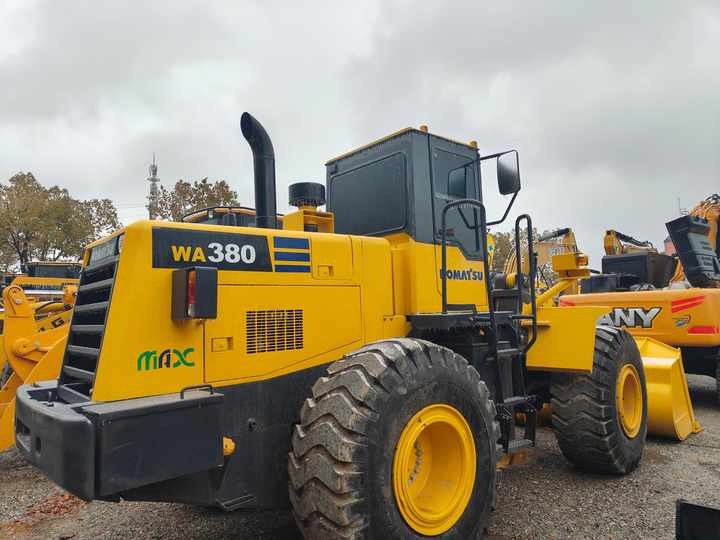 Certified Pre-Owned Komatsu WA380-3 | Heavy-Duty Loader for Mining/ Construction - Price Negotiable! - Φορτωτής εκσκαφέας: φωτογραφία 2 Certified Pre-Owned Komatsu WA380-3 | Heavy-Duty Loader for Mining/ Construction - Price Negotiable! - Φορτωτής εκσκαφέας: φωτογραφία 2