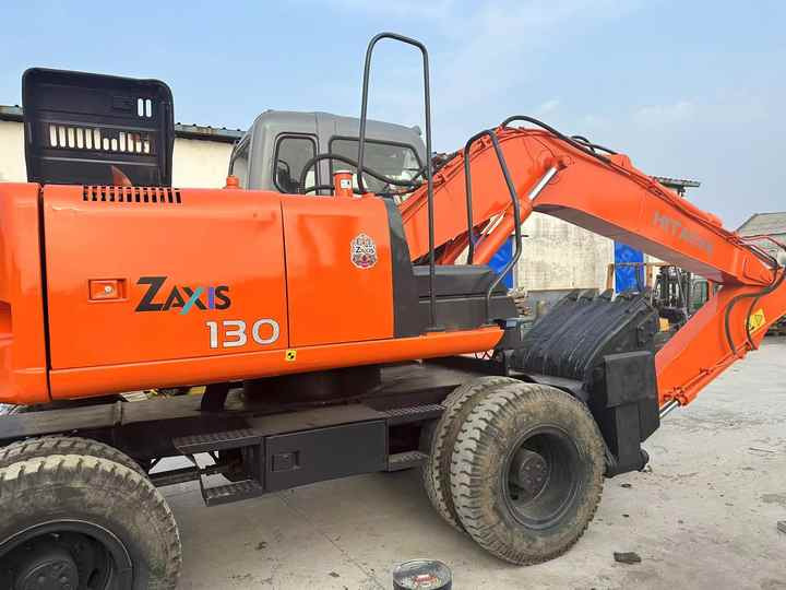 Hot Sale! Used Hitachi ZX130 Wheel Excavator |Excellent Condition| Best Price | Perfect for Construction & Road Projects - Εκσκαφέας: φωτογραφία 3 Hot Sale! Used Hitachi ZX130 Wheel Excavator |Excellent Condition| Best Price | Perfect for Construction & Road Projects - Εκσκαφέας: φωτογραφία 3