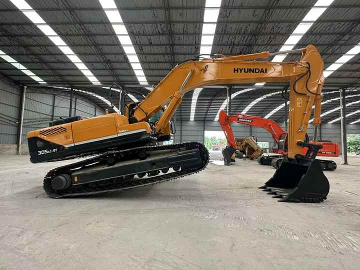 Hyundai Digger 305-9vs Second Hand Korea Made High Performance Machine Hyundai Excavator for Sale - Ερπυστριοφόρος εκσκαφέας: φωτογραφία 4 Hyundai Digger 305-9vs Second Hand Korea Made High Performance Machine Hyundai Excavator for Sale - Ερπυστριοφόρος εκσκαφέας: φωτογραφία 4