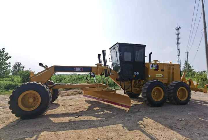 Used Caterpillar CAT 140k Land Road Motor Grader CAT140k Used Grader Cheap Price for Sale - Γκρέιντερ: φωτογραφία 5 Used Caterpillar CAT 140k Land Road Motor Grader CAT140k Used Grader Cheap Price for Sale - Γκρέιντερ: φωτογραφία 5
