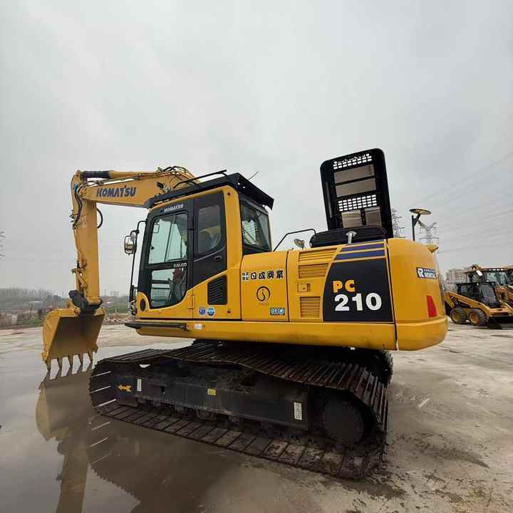 Used Good Quality Japan Original PC210-8 in Good Condition PC210-8 Komatsu - Ερπυστριοφόρος εκσκαφέας: φωτογραφία 2 Used Good Quality Japan Original PC210-8 in Good Condition PC210-8 Komatsu - Ερπυστριοφόρος εκσκαφέας: φωτογραφία 2
