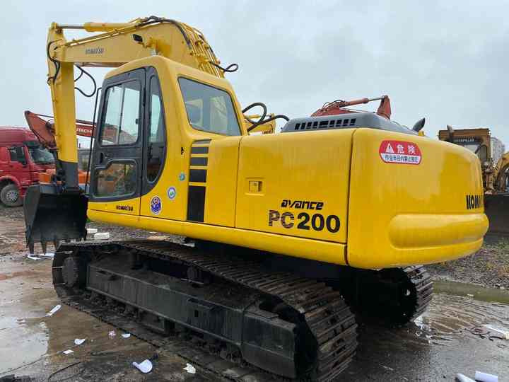 Used Good Quality Japan Original PC220-6 in Good Condition PC220-6 Komatsu - Ερπυστριοφόρος εκσκαφέας: φωτογραφία 2 Used Good Quality Japan Original PC220-6 in Good Condition PC220-6 Komatsu - Ερπυστριοφόρος εκσκαφέας: φωτογραφία 2