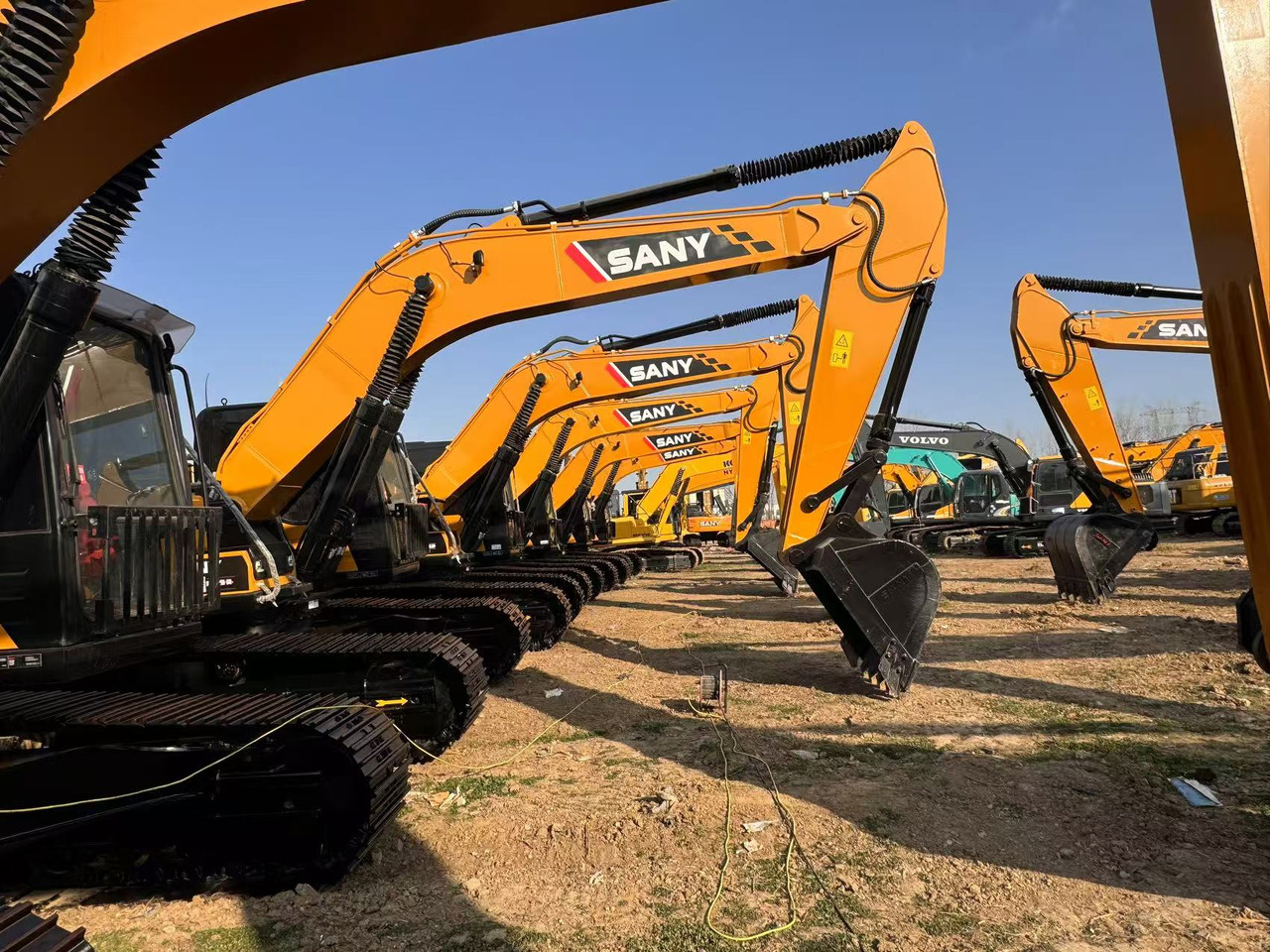Used High Quality volvo EC300DL 30ton excavator machinery - Ερπυστριοφόρος εκσκαφέας: φωτογραφία 4 Used High Quality volvo EC300DL 30ton excavator machinery - Ερπυστριοφόρος εκσκαφέας: φωτογραφία 4