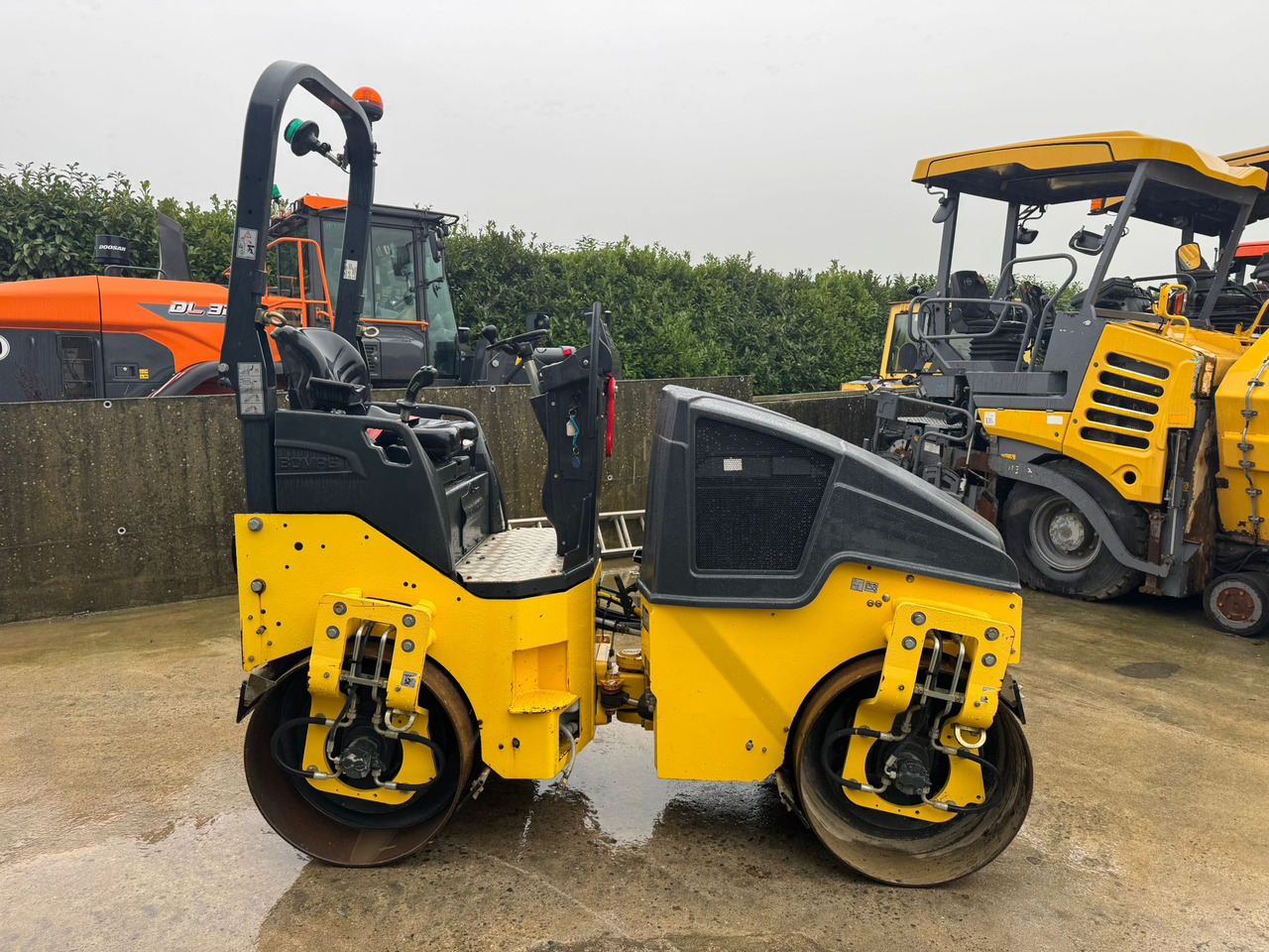 BOMAG BW120AD-5 - Ασφαλτικός οδοστρωτήρας: φωτογραφία 5 BOMAG BW120AD-5 - Ασφαλτικός οδοστρωτήρας: φωτογραφία 5