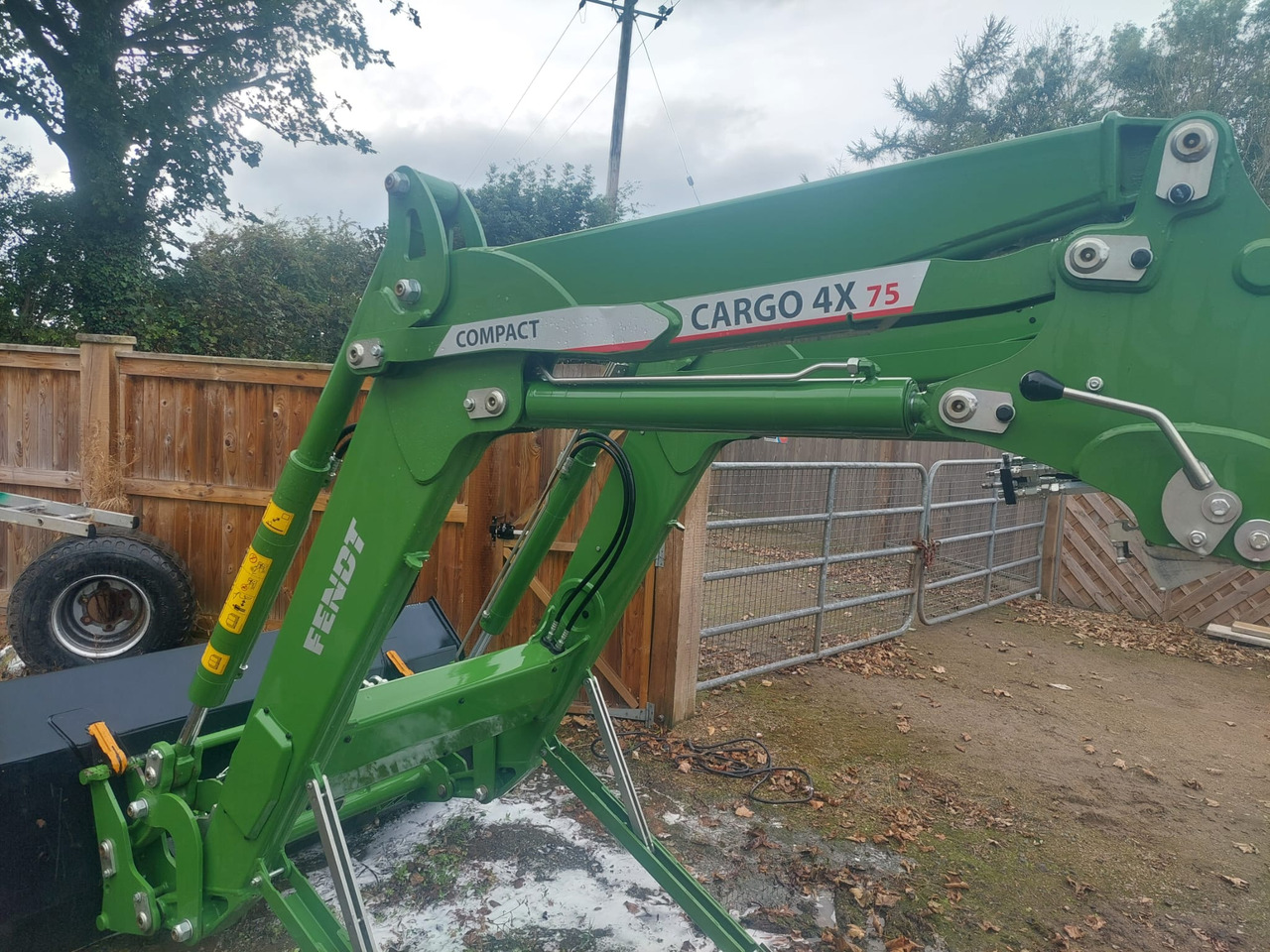 FENDT Vario 312 - Τρακτέρ: φωτογραφία 4 FENDT Vario 312 - Τρακτέρ: φωτογραφία 4