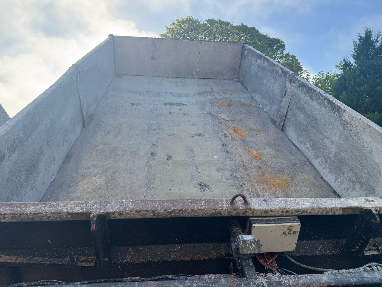 Φορτηγό ανατρεπόμενο MERCEDES-BENZ Axor 1823: φωτογραφία 16