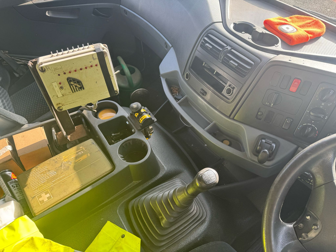 Φορτηγό ανατρεπόμενο MERCEDES-BENZ Axor 1823: φωτογραφία 12