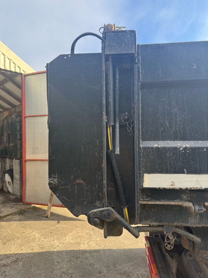 Φορτηγό ανατρεπόμενο MERCEDES-BENZ Axor 1823: φωτογραφία 8