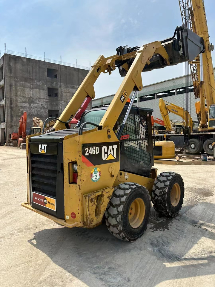 CATERPILLAR 246D - Φορτωτής πλάγιας ολίσθησης: φωτογραφία 1 CATERPILLAR 246D - Φορτωτής πλάγιας ολίσθησης: φωτογραφία 1