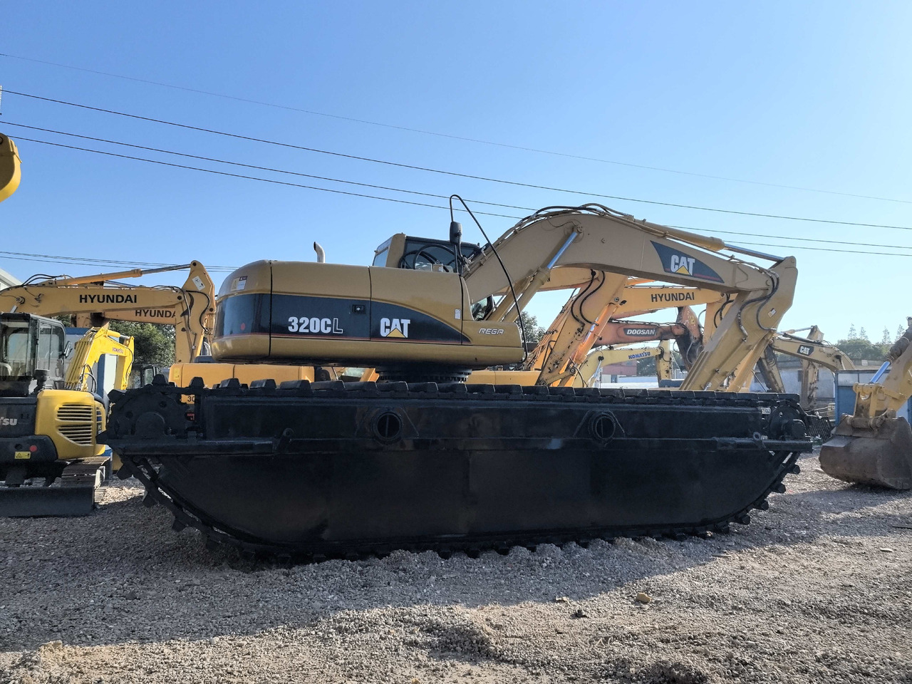 CATERPILLAR 320C - Πλωτός εκσκαφέας: φωτογραφία 1 CATERPILLAR 320C - Πλωτός εκσκαφέας: φωτογραφία 1