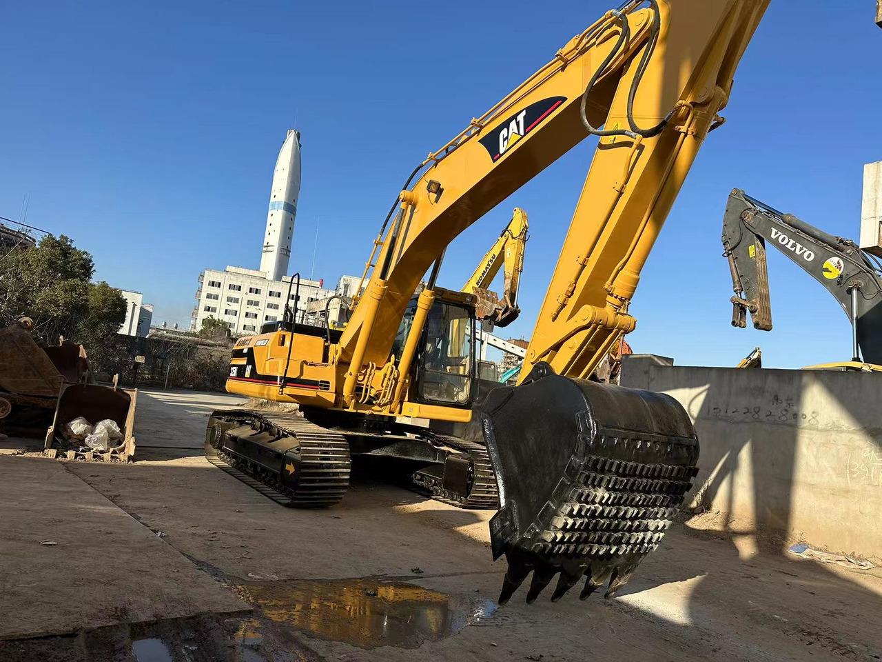 CATERPILLAR 325B - Ερπυστριοφόρος εκσκαφέας: φωτογραφία 4 CATERPILLAR 325B - Ερπυστριοφόρος εκσκαφέας: φωτογραφία 4