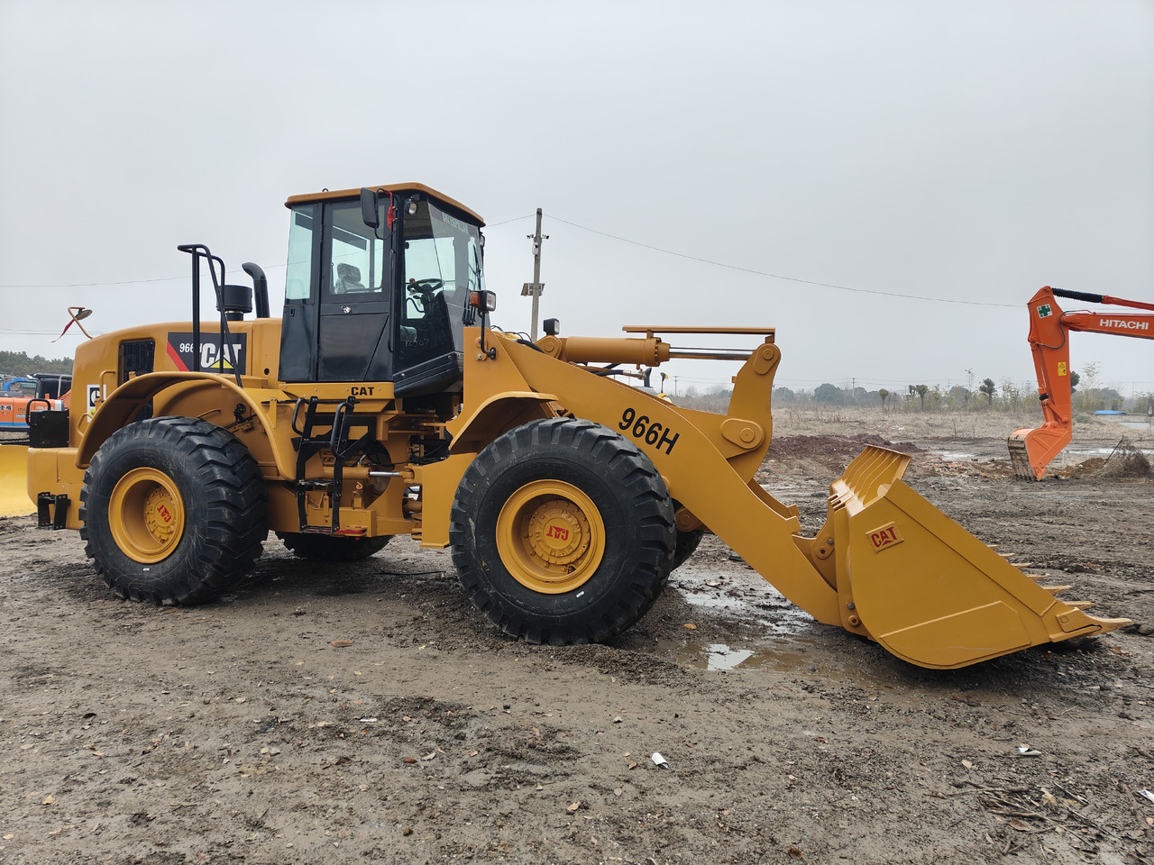 CATERPILLAR 966H - Ελαστιχοφόρος φορτωτής: φωτογραφία 2 CATERPILLAR 966H - Ελαστιχοφόρος φορτωτής: φωτογραφία 2