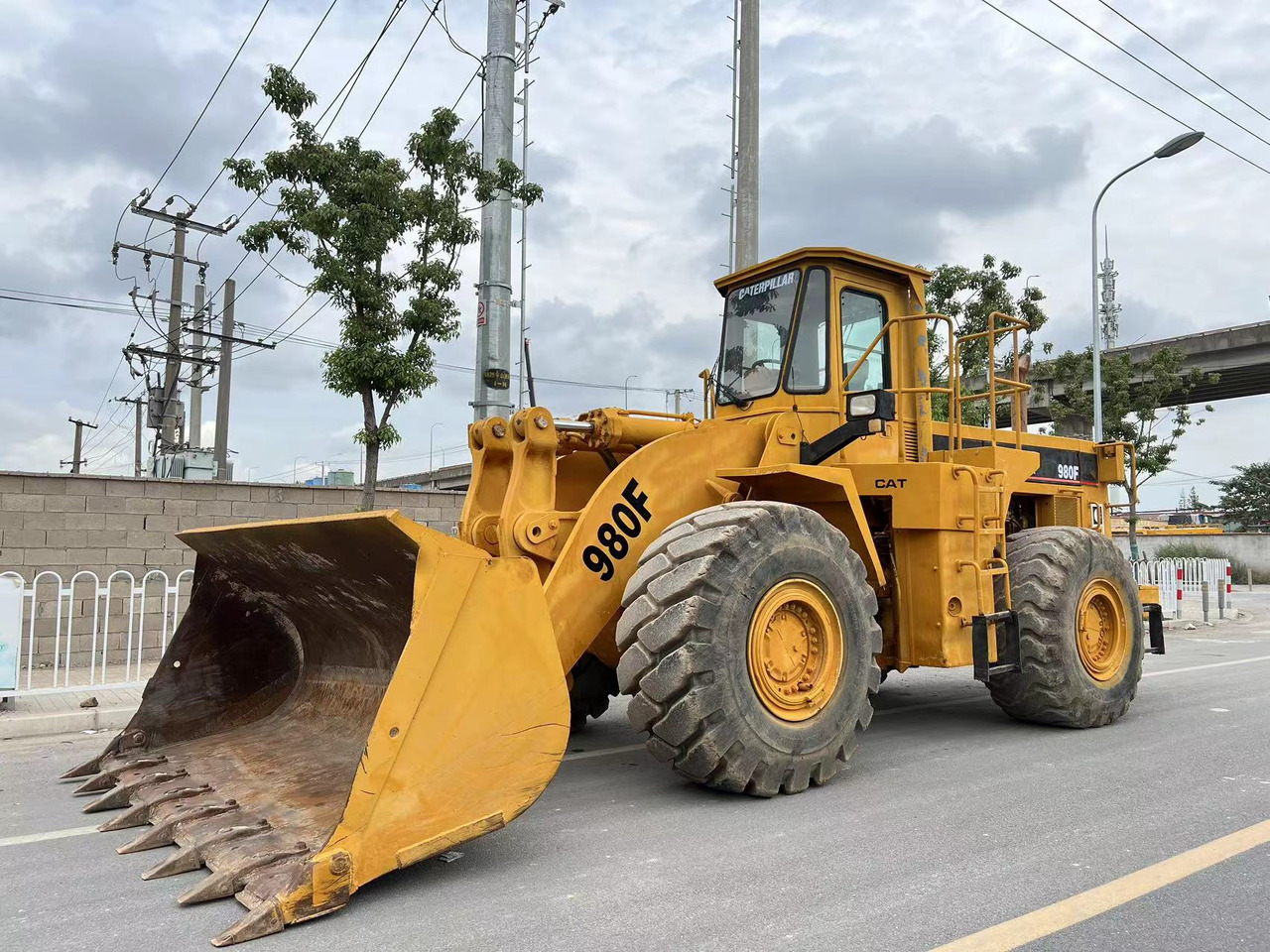 CATERPILLAR 980F - Ερπυστριοφόρος φορτωτής: φωτογραφία 1 CATERPILLAR 980F - Ερπυστριοφόρος φορτωτής: φωτογραφία 1