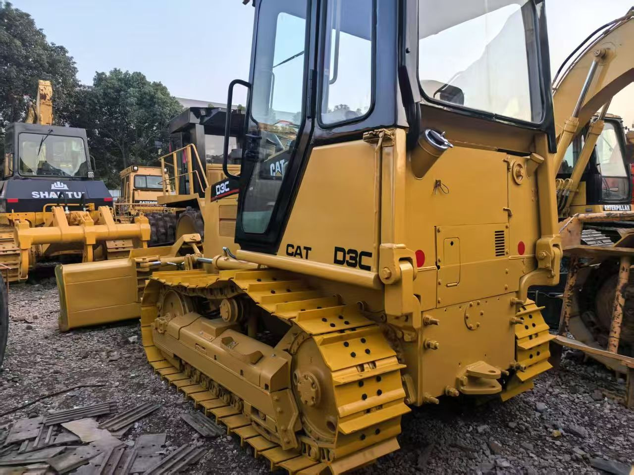 CATERPILLAR D3C - Μπουλντόζα: φωτογραφία 2 CATERPILLAR D3C - Μπουλντόζα: φωτογραφία 2