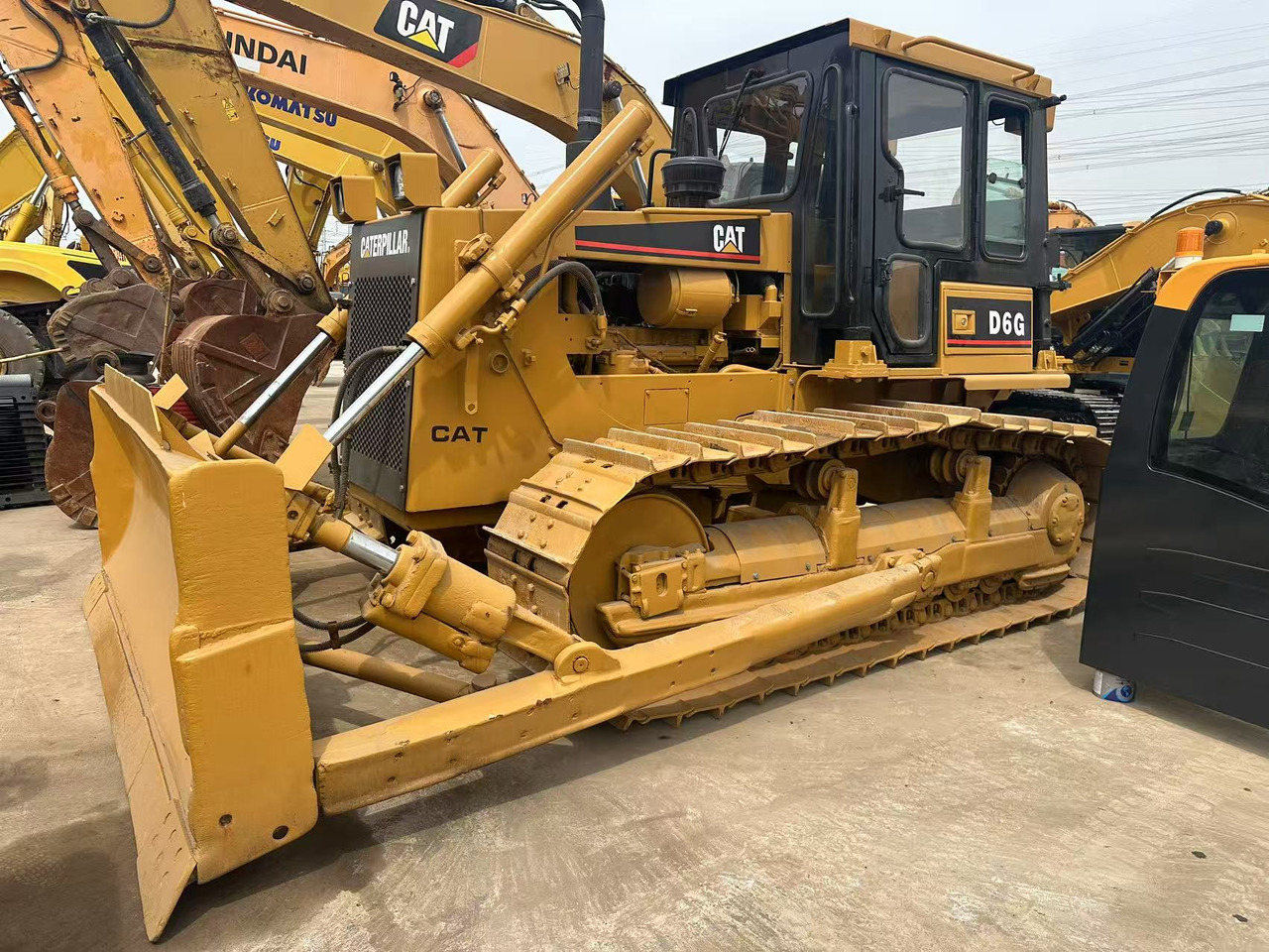 CATERPILLAR D6G - Μπουλντόζα: φωτογραφία 3 CATERPILLAR D6G - Μπουλντόζα: φωτογραφία 3