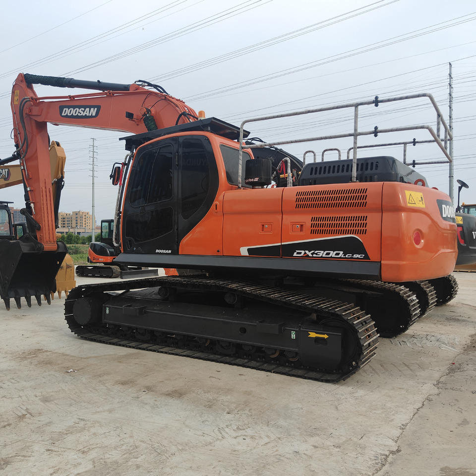 DOOSAN DX300LC-9C - Ερπυστριοφόρος εκσκαφέας: φωτογραφία 2 DOOSAN DX300LC-9C - Ερπυστριοφόρος εκσκαφέας: φωτογραφία 2