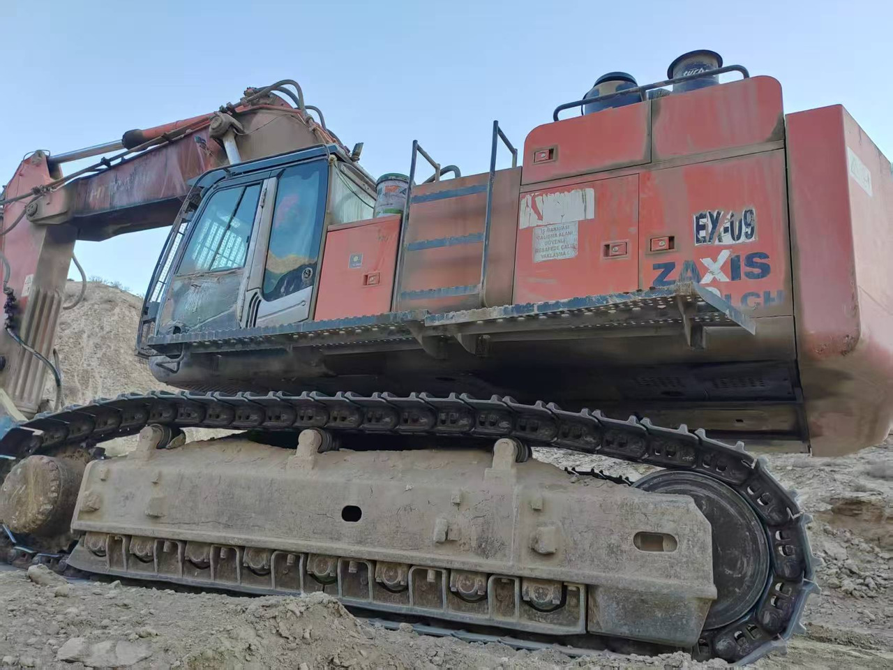 HITACHI ZX670 - Ερπυστριοφόρος εκσκαφέας: φωτογραφία 4 HITACHI ZX670 - Ερπυστριοφόρος εκσκαφέας: φωτογραφία 4