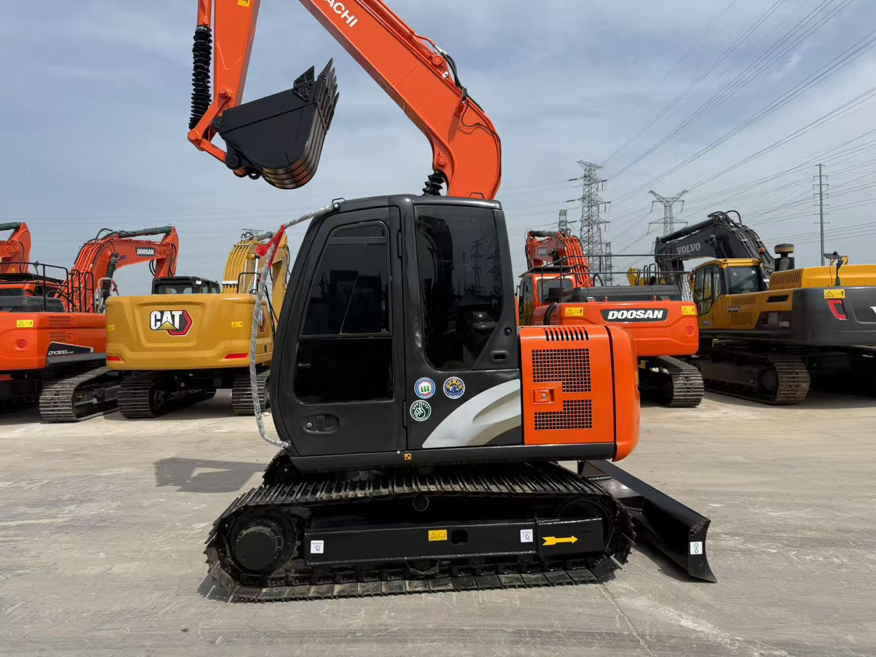 HITACHI ZX70 - Ερπυστριοφόρος εκσκαφέας: φωτογραφία 1 HITACHI ZX70 - Ερπυστριοφόρος εκσκαφέας: φωτογραφία 1