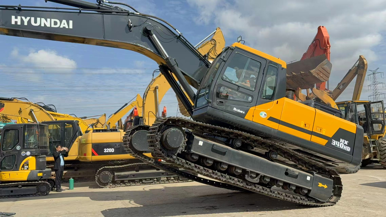 HYUNDAI HX340HD - Ερπυστριοφόρος εκσκαφέας: φωτογραφία 4 HYUNDAI HX340HD - Ερπυστριοφόρος εκσκαφέας: φωτογραφία 4