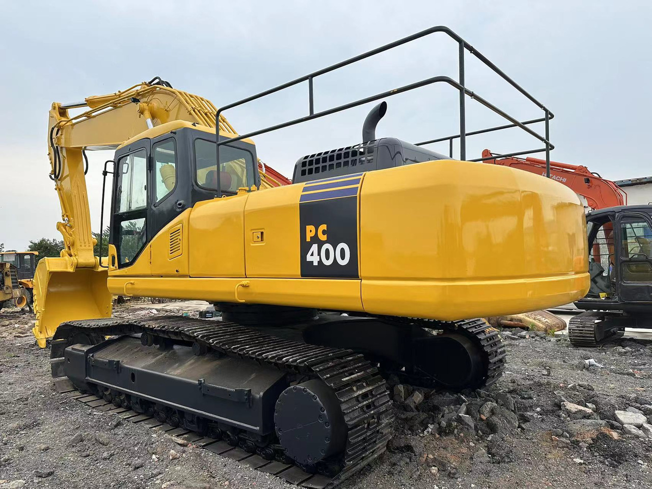 KOMATSU PC400-7 - Ερπυστριοφόρος εκσκαφέας: φωτογραφία 2 KOMATSU PC400-7 - Ερπυστριοφόρος εκσκαφέας: φωτογραφία 2