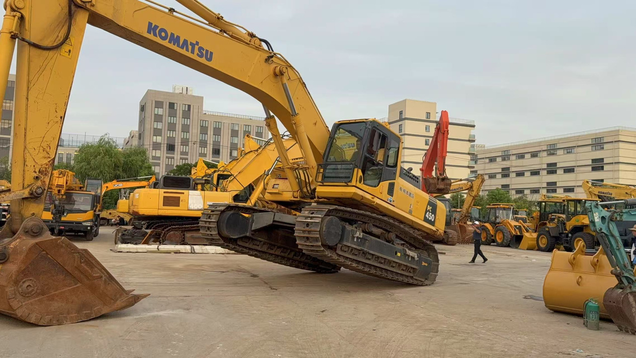 KOMATSU PC450-8 - Ερπυστριοφόρος εκσκαφέας: φωτογραφία 2 KOMATSU PC450-8 - Ερπυστριοφόρος εκσκαφέας: φωτογραφία 2
