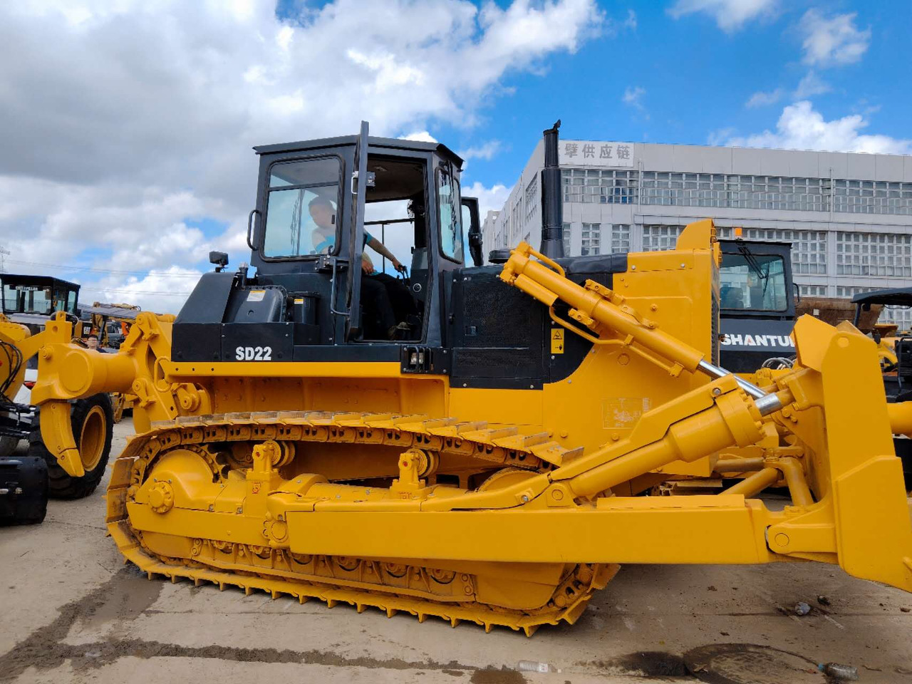 SHANTUI SD22 - Μπουλντόζα: φωτογραφία 3 SHANTUI SD22 - Μπουλντόζα: φωτογραφία 3