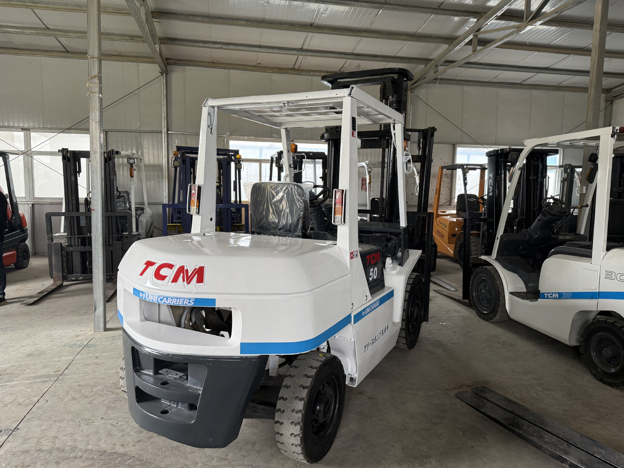 TCM FD50 - Ψαλιδωτό ανυψωτικό: φωτογραφία 4 TCM FD50 - Ψαλιδωτό ανυψωτικό: φωτογραφία 4