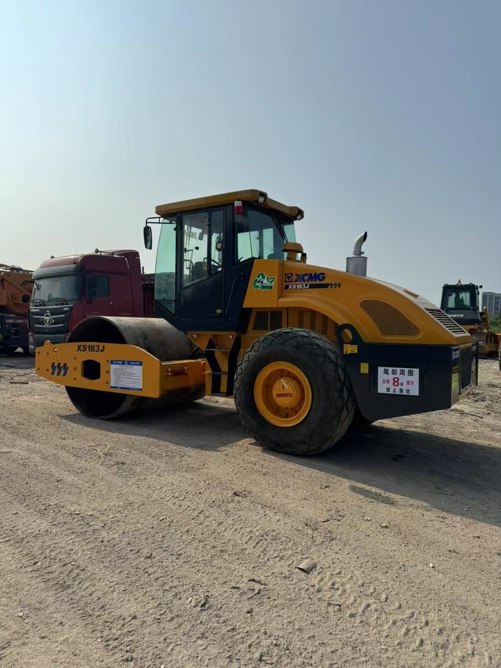 XCMG XS183J - Ασφαλτικός οδοστρωτήρας: φωτογραφία 2 XCMG XS183J - Ασφαλτικός οδοστρωτήρας: φωτογραφία 2