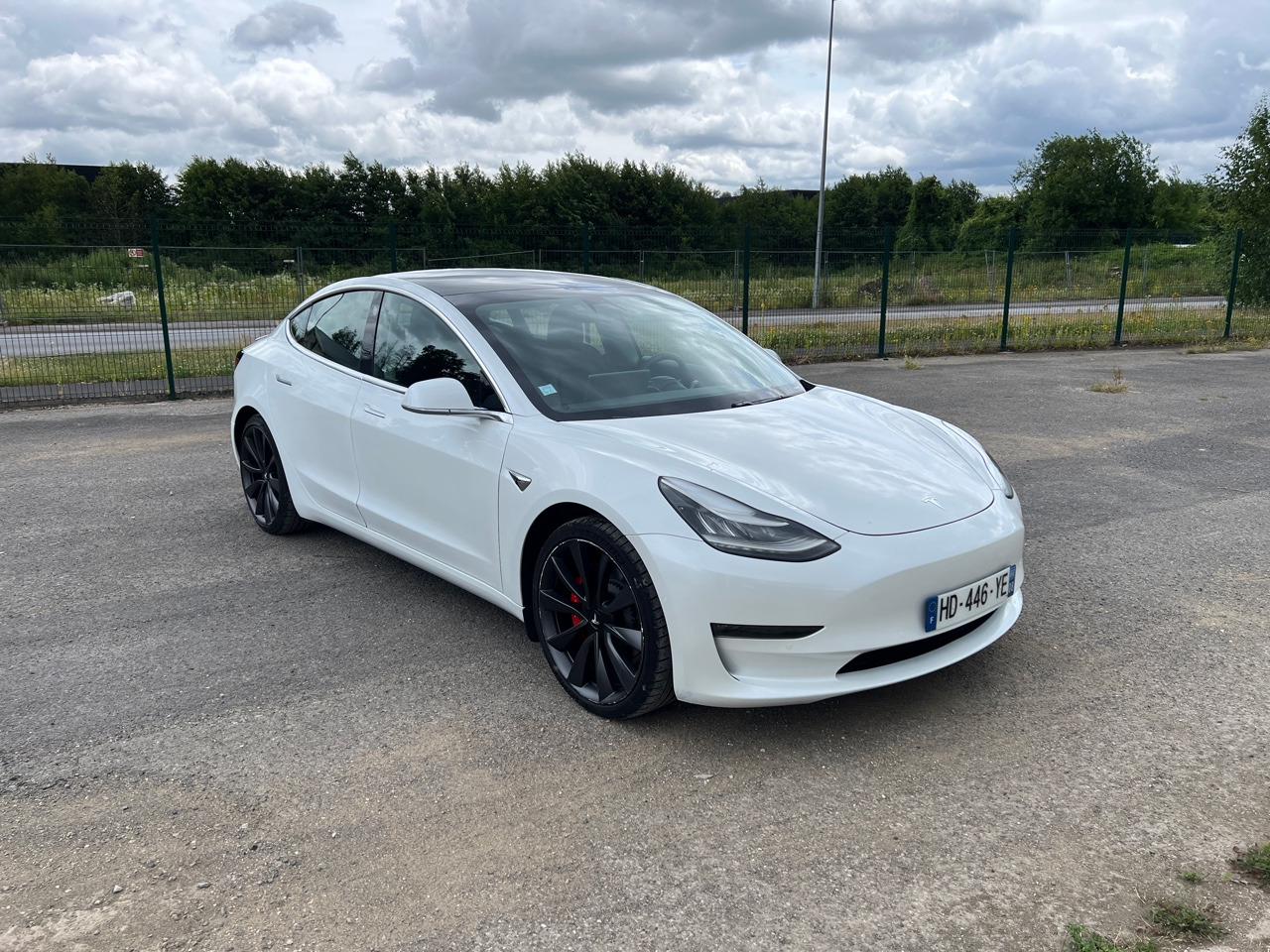TESLA Model 3 Performance Dual Motor FSD 3 Autopilot - Λιμουζίνα/ Sedan: φωτογραφία 4 TESLA Model 3 Performance Dual Motor FSD 3 Autopilot - Λιμουζίνα/ Sedan: φωτογραφία 4