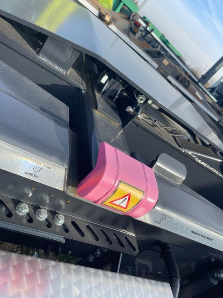 BLOCCAGGIO POSTERIORE ESTERNO - Αμάξωμα και εξωτερικό για Φορτηγό: φωτογραφία 4 BLOCCAGGIO POSTERIORE ESTERNO - Αμάξωμα και εξωτερικό για Φορτηγό: φωτογραφία 4