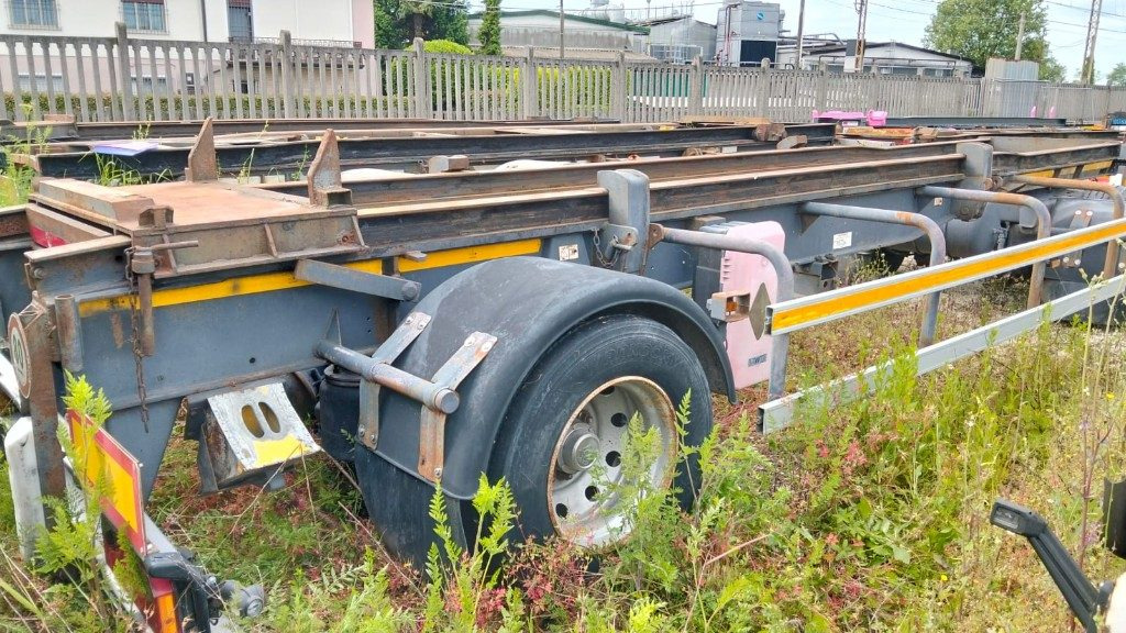 CARDI RIMORCHIO CARDI SCARRABILE PNEUMATICO - Ρυμούλκα γάντζος/ Αλυσιδάκι: φωτογραφία 3 CARDI RIMORCHIO CARDI SCARRABILE PNEUMATICO - Ρυμούλκα γάντζος/ Αλυσιδάκι: φωτογραφία 3