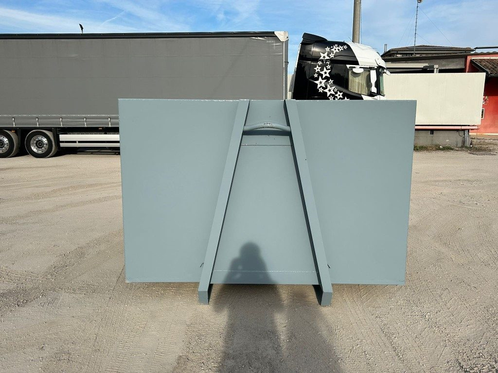 CONTAINER SCARRABILE NUOVO A CIELO APERTO - Κοντέινερ τύπου γάντζου: φωτογραφία 2 CONTAINER SCARRABILE NUOVO A CIELO APERTO - Κοντέινερ τύπου γάντζου: φωτογραφία 2