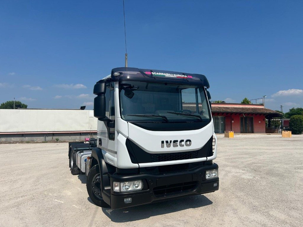 Μίσθωση IVECO EUROCARGO 140E25 SCARRABILE IVECO EUROCARGO 140E25 SCARRABILE: φωτογραφία 8