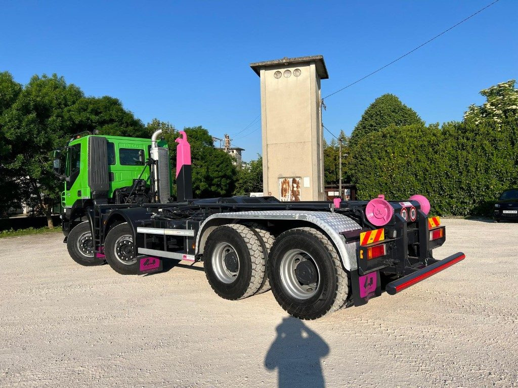 IVECO TRAKKER 450 SCARRABILE - Φορτηγό φόρτωσης γάντζου: φωτογραφία 4 IVECO TRAKKER 450 SCARRABILE - Φορτηγό φόρτωσης γάντζου: φωτογραφία 4