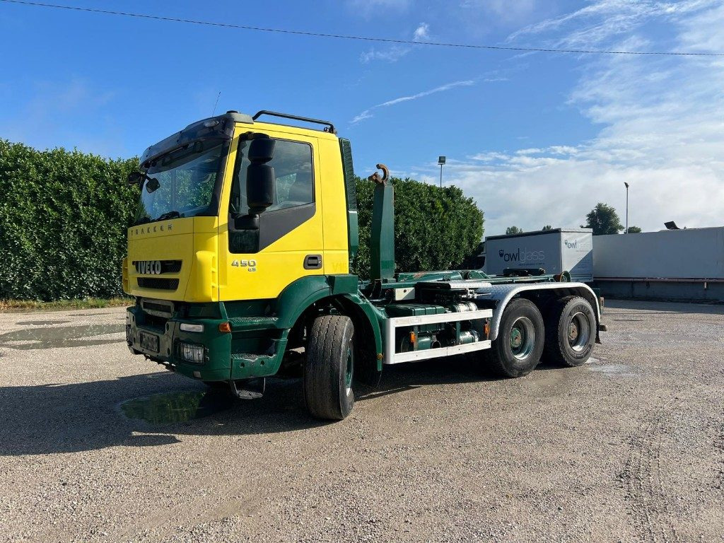 IVECO TRAKKER 450 SCARRABILE - Φορτηγό φόρτωσης γάντζου: φωτογραφία 1 IVECO TRAKKER 450 SCARRABILE - Φορτηγό φόρτωσης γάντζου: φωτογραφία 1