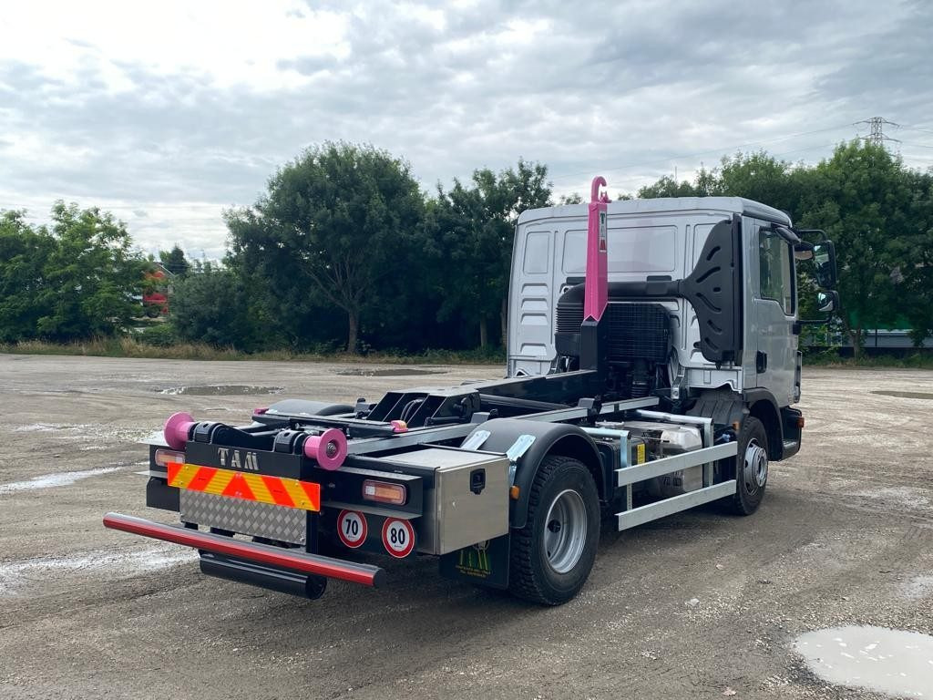 MAN TGM 12.220 - Φορτηγό φόρτωσης γάντζου: φωτογραφία 5 MAN TGM 12.220 - Φορτηγό φόρτωσης γάντζου: φωτογραφία 5