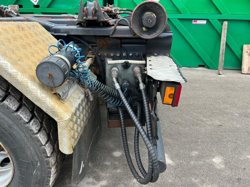 Φορτηγό φόρτωσης γάντζου RENAULT KERAX 320 SCARRABILE: φωτογραφία 11 Φορτηγό φόρτωσης γάντζου RENAULT KERAX 320 SCARRABILE: φωτογραφία 11