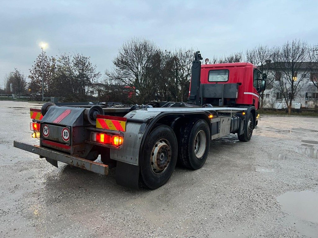 SCANIA CV P114 SCARRABILE 6X2 - Φορτηγό φόρτωσης γάντζου: φωτογραφία 4 SCANIA CV P114 SCARRABILE 6X2 - Φορτηγό φόρτωσης γάντζου: φωτογραφία 4