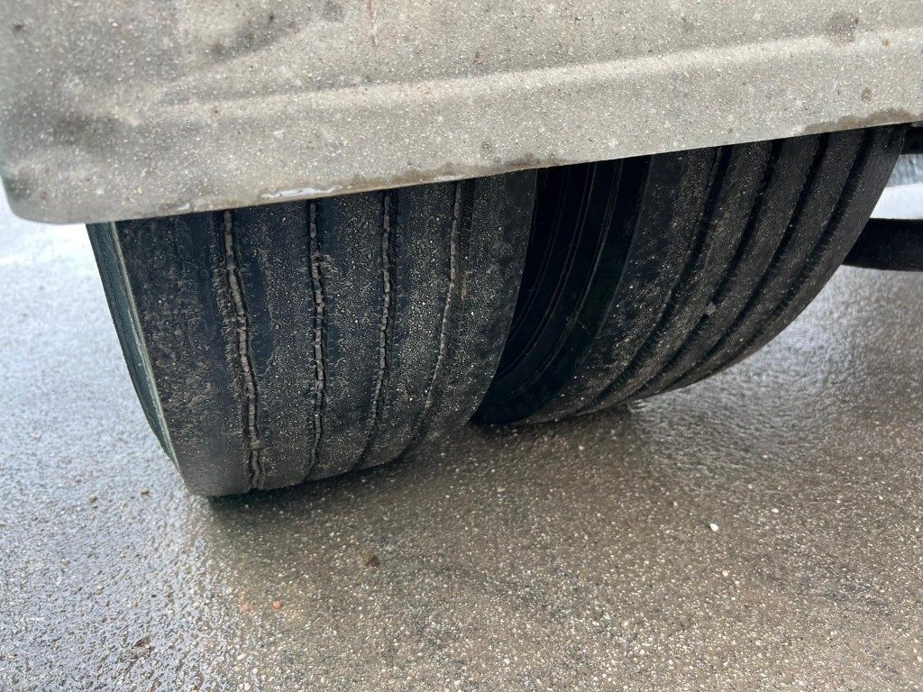 VIBERTI RIMORCHIO VIBERTI SCARRABILE PNEUMATICO - Ρυμούλκα γάντζος/ Αλυσιδάκι: φωτογραφία 5 VIBERTI RIMORCHIO VIBERTI SCARRABILE PNEUMATICO - Ρυμούλκα γάντζος/ Αλυσιδάκι: φωτογραφία 5