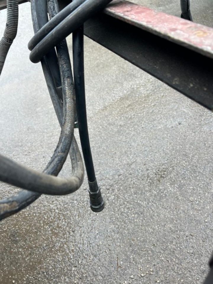 VIBERTI RIMORCHIO VIBERTI SCARRABILE PNEUMATICO - Ρυμούλκα γάντζος/ Αλυσιδάκι: φωτογραφία 4 VIBERTI RIMORCHIO VIBERTI SCARRABILE PNEUMATICO - Ρυμούλκα γάντζος/ Αλυσιδάκι: φωτογραφία 4