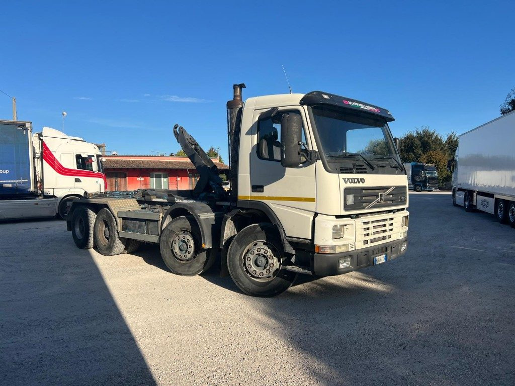VOLVO FM12 SCARRABILE - Φορτηγό φόρτωσης γάντζου: φωτογραφία 5 VOLVO FM12 SCARRABILE - Φορτηγό φόρτωσης γάντζου: φωτογραφία 5