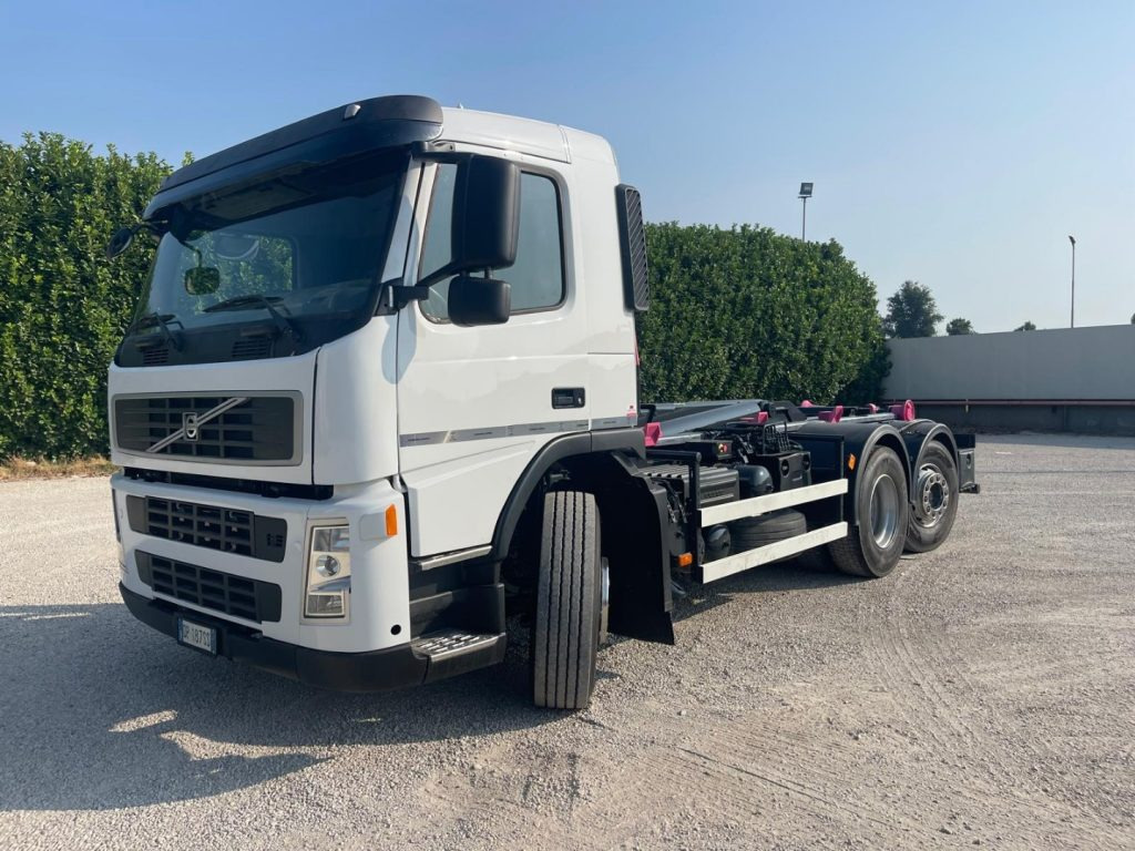VOLVO FM9 SCARRABILE - Φορτηγό φόρτωσης γάντζου: φωτογραφία 1 VOLVO FM9 SCARRABILE - Φορτηγό φόρτωσης γάντζου: φωτογραφία 1
