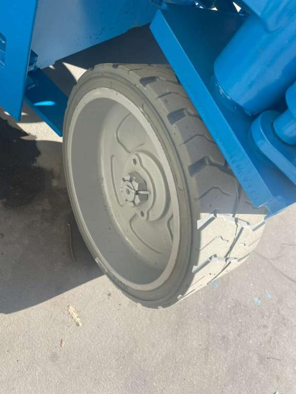 Ψαλιδωτό ανυψωτικό Genie GS-1932: φωτογραφία 10