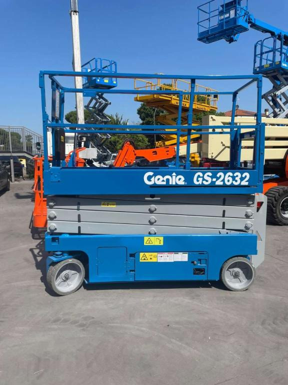 Genie GS-2632 - Ψαλιδωτό ανυψωτικό: φωτογραφία 1 Genie GS-2632 - Ψαλιδωτό ανυψωτικό: φωτογραφία 1