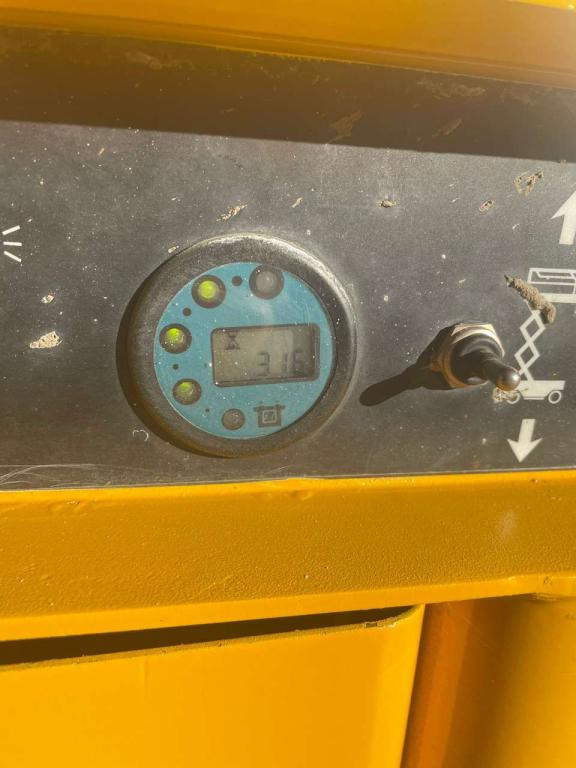 Haulotte COMPACT 10N - Ψαλιδωτό ανυψωτικό: φωτογραφία 2 Haulotte COMPACT 10N - Ψαλιδωτό ανυψωτικό: φωτογραφία 2