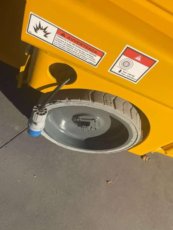 Haulotte COMPACT 10N - Ψαλιδωτό ανυψωτικό: φωτογραφία 4 Haulotte COMPACT 10N - Ψαλιδωτό ανυψωτικό: φωτογραφία 4