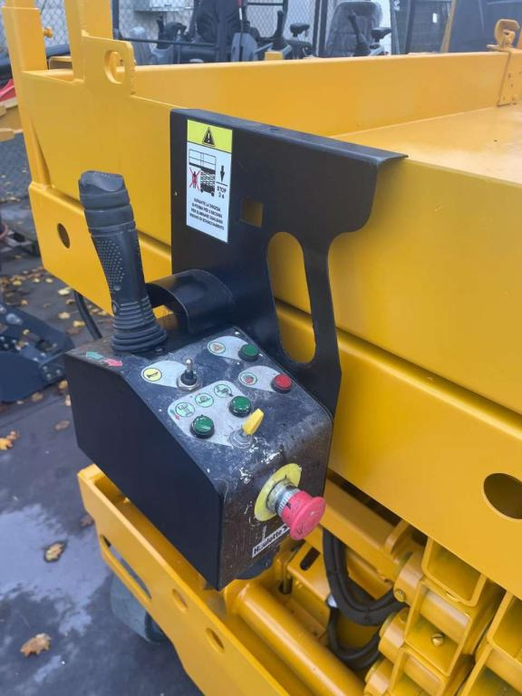 Haulotte COMPACT 12 - Ψαλιδωτό ανυψωτικό: φωτογραφία 2 Haulotte COMPACT 12 - Ψαλιδωτό ανυψωτικό: φωτογραφία 2