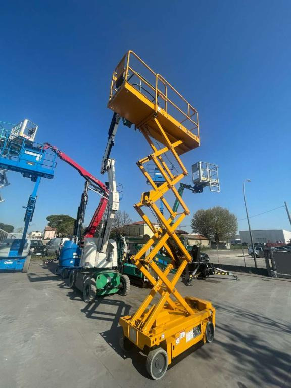 Ψαλιδωτό ανυψωτικό Haulotte OPTIMUM 8AC: φωτογραφία 12